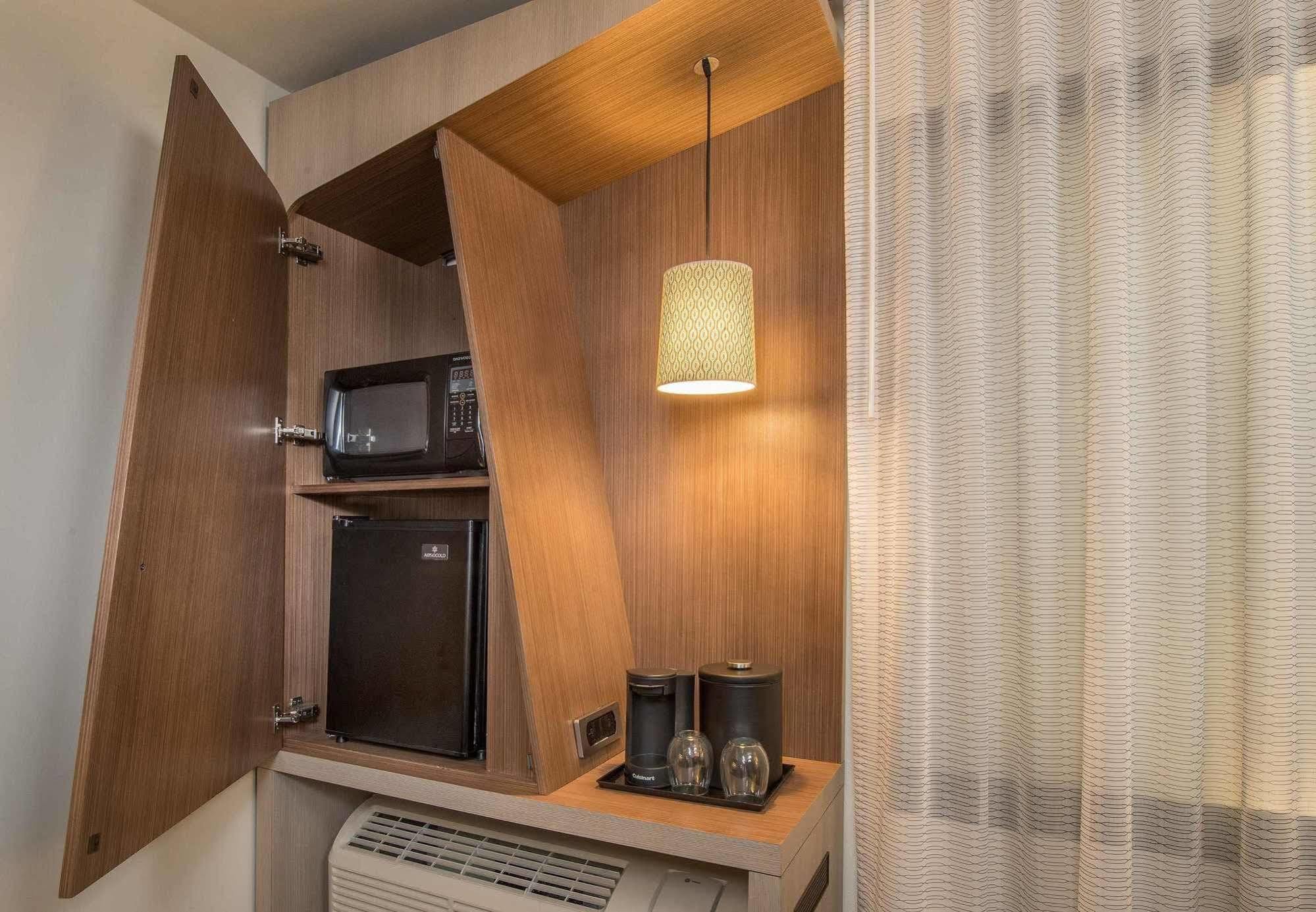 Courtyard By Marriott Appleton Riverfront Extérieur photo